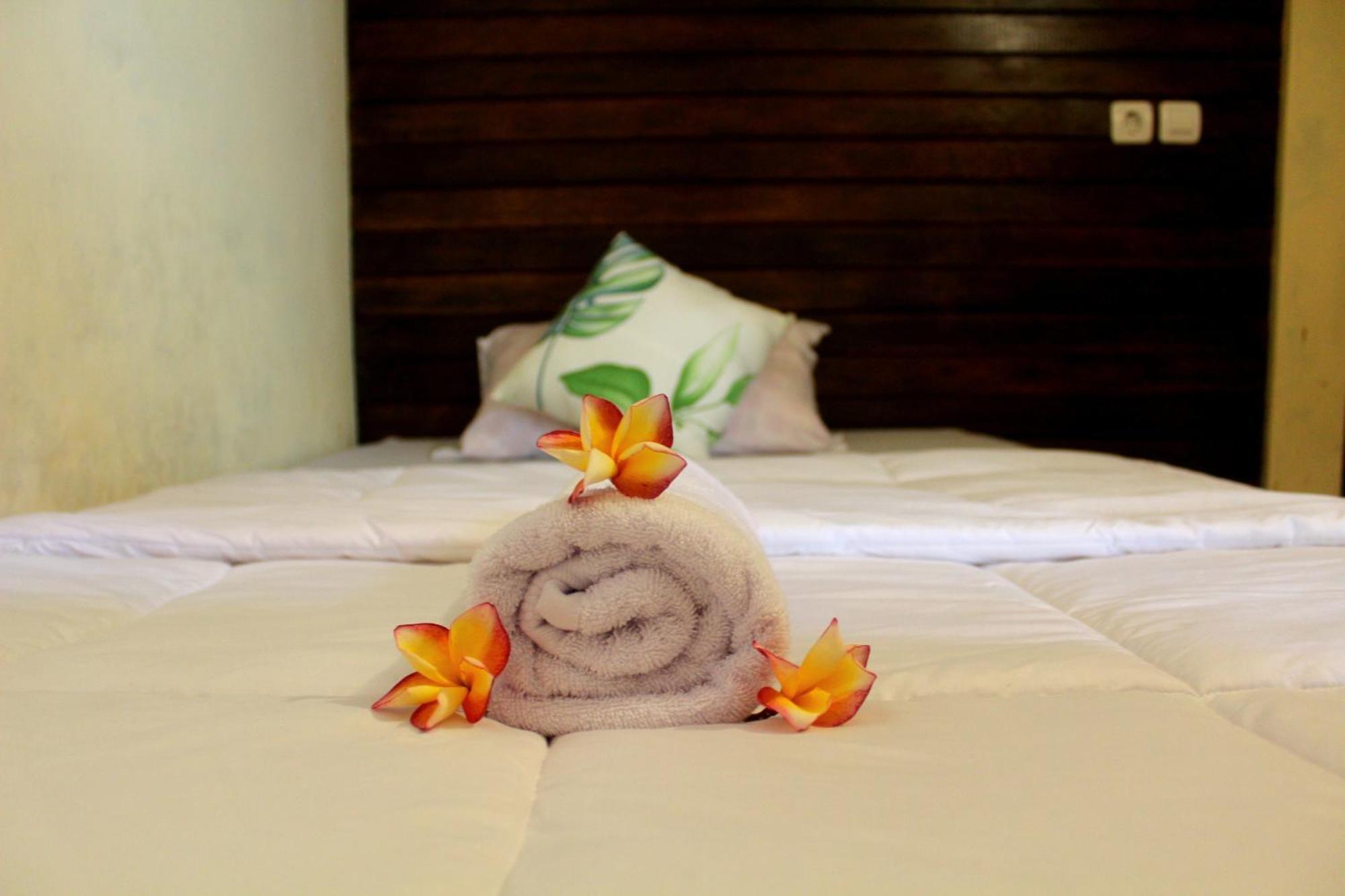 Tara Hostel Batununggul Room photo